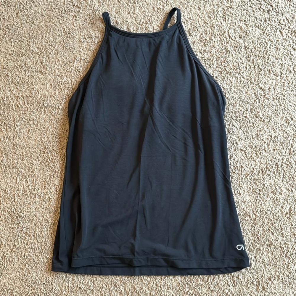 Gap fit high neck tank top, size small